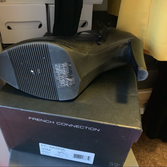 Booties - Picture 4 of 4